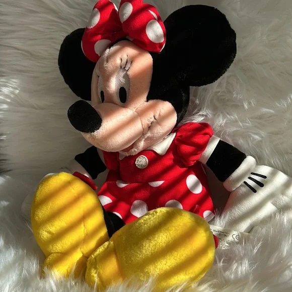 Disney’s Minnie Mouse plush 18” - Picture 2 of 8